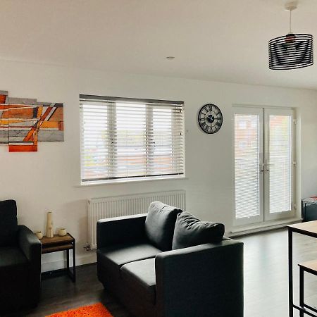 Spacious Newly Built Apartment Rhos On Sea, Colwyn Bay Екстер'єр фото